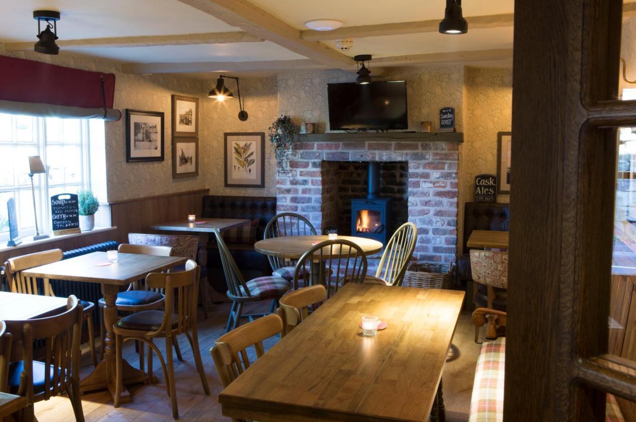 Red Lion Inn Little Budworth Dış mekan fotoğraf