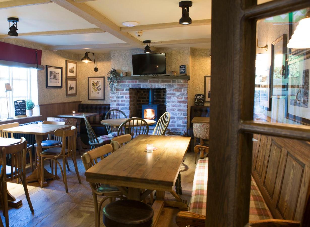 Red Lion Inn Little Budworth Dış mekan fotoğraf